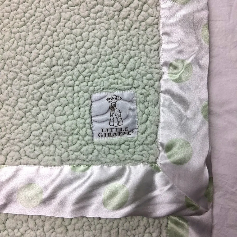 Little Giraffe Green White Satin Polka Dot Trim 28x34 Unisex Sherpa Blanket‎
